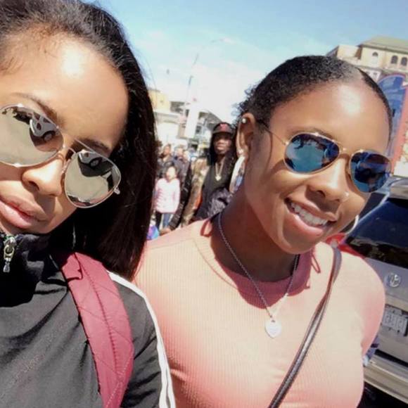 Meet your Posher, Sacheen - Picture 1 of 1